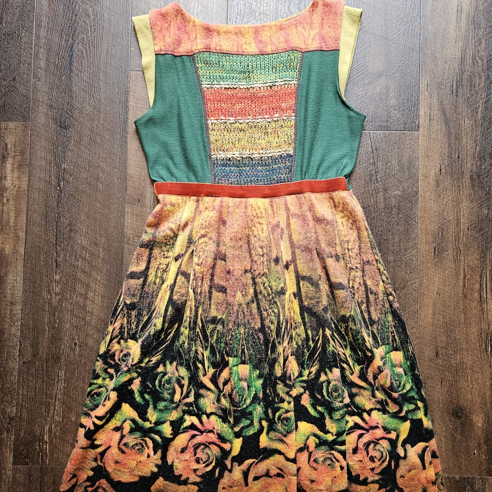 Colorful Sleeveless Dress with Floral Design